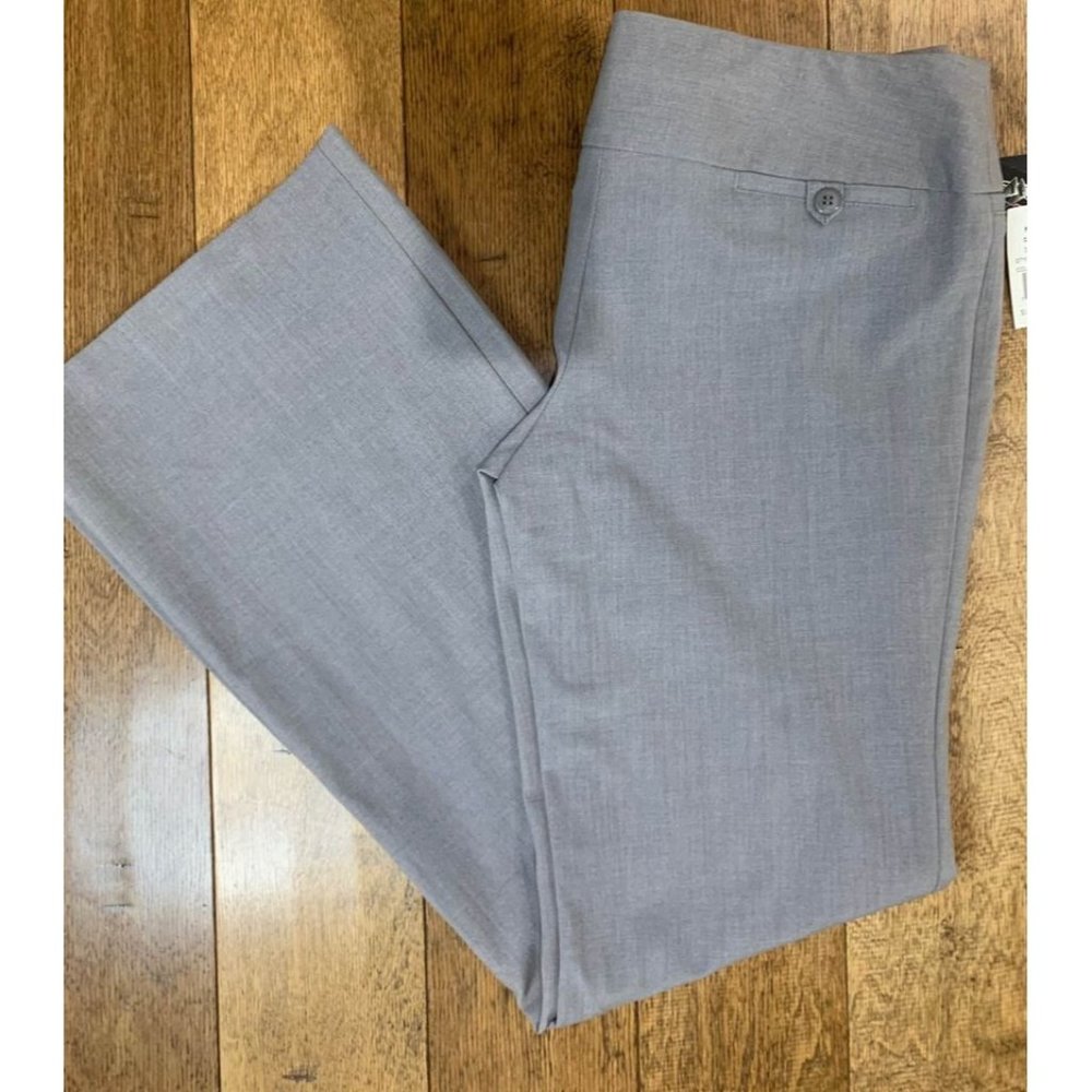 Juniors NWT Low Rise Gray Slacks Size 9 LONG